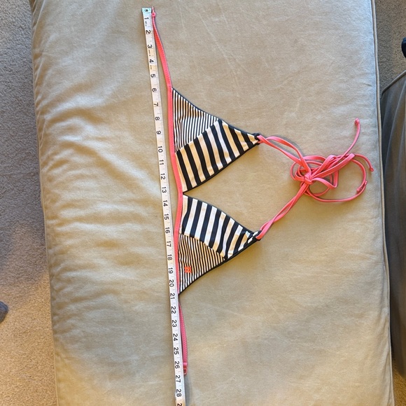 Sweaty Betty Black & White Striped Bikini with Pink Trim - Picture 2 of 11